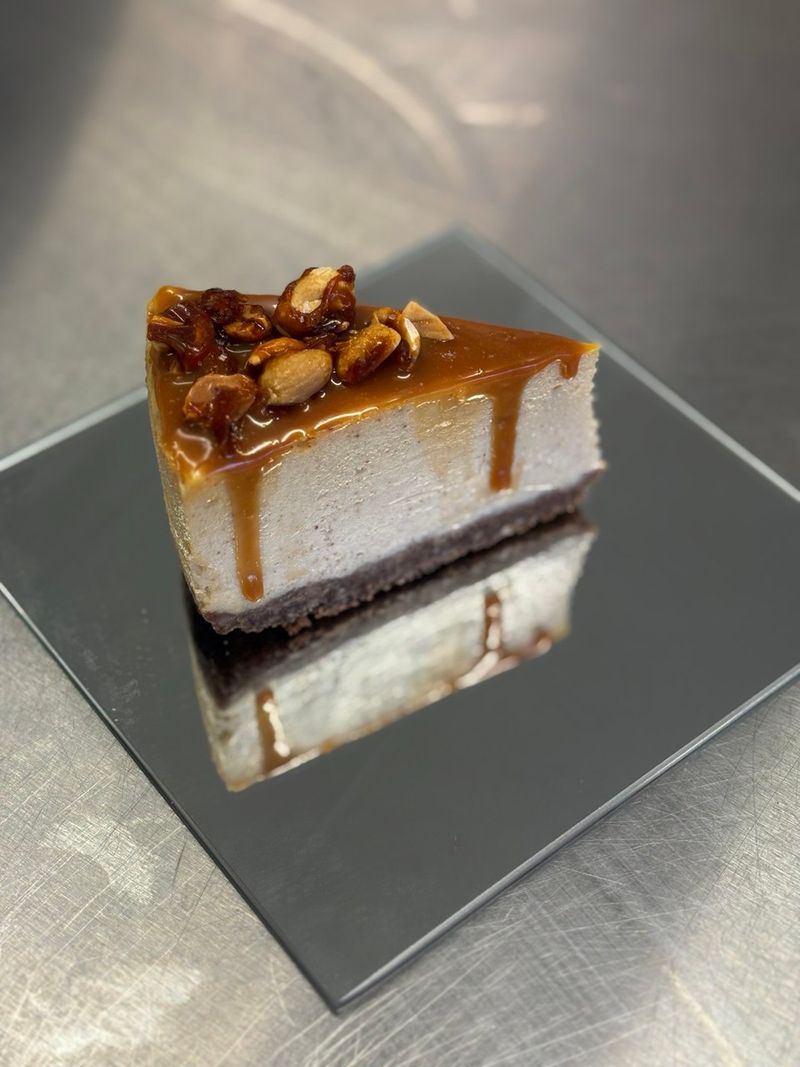 Snickers Cheesecake